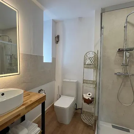 Las Golondrinas Apartment *